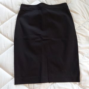 Bi-stretch black pencil skirt